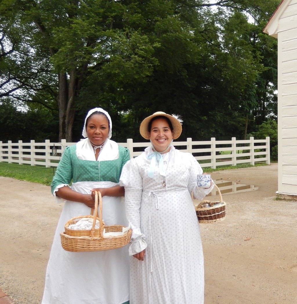 Reenactment costumes at Mount Vernon, June 2015, photo 5 of 8
