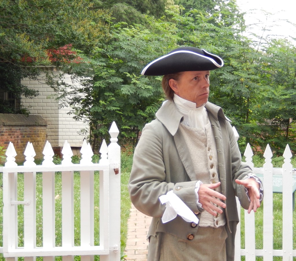 Reenactment costumes at Mount Vernon, June 2015, photo 6 of 8