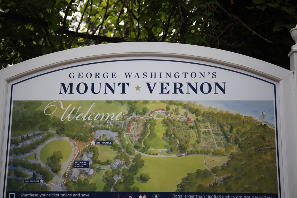 Morning walk at Mount Vernon, photo 52 of 52